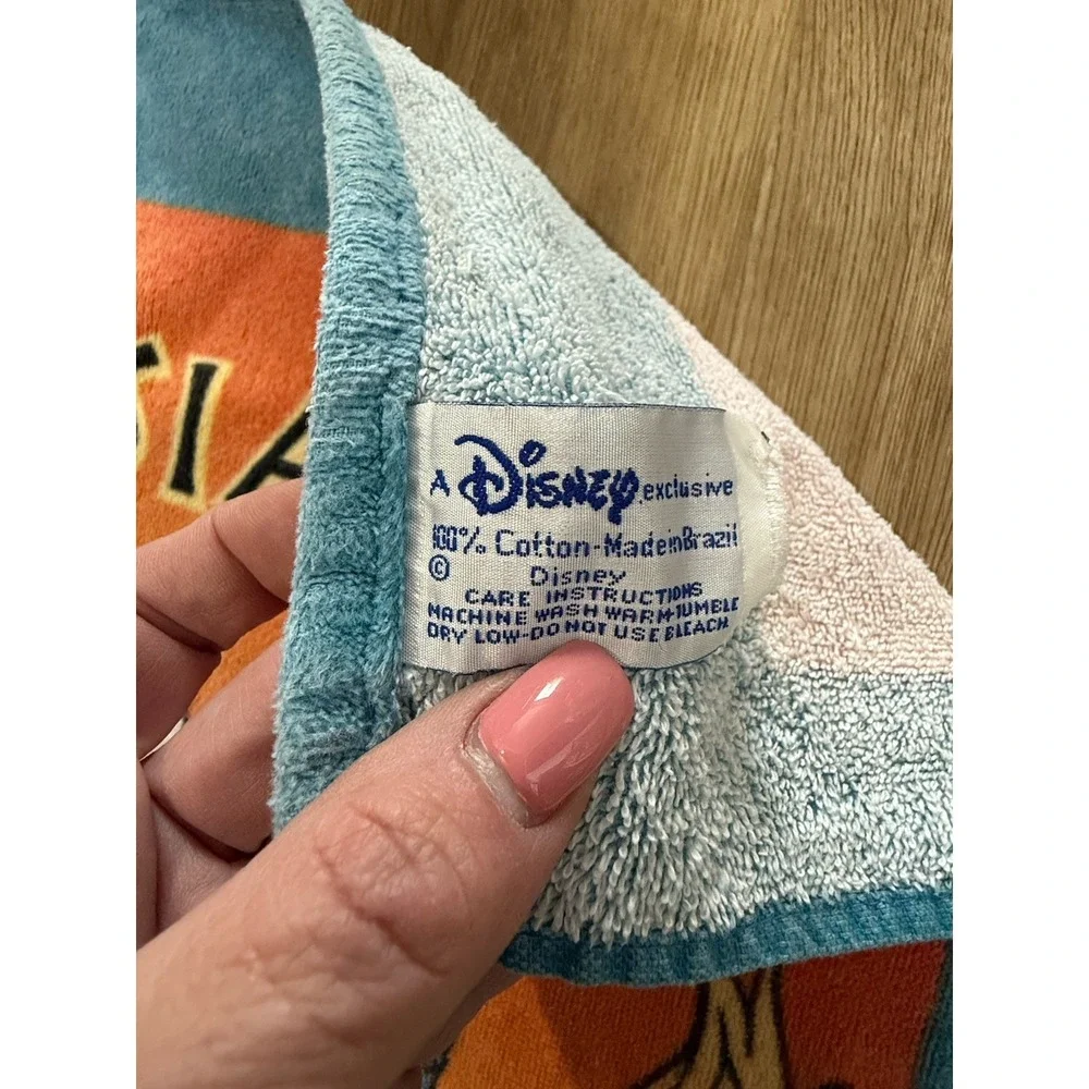 WDW Disney VTG 1990s Polynesian Village Resort Beach Towel Tropical Hawaiian